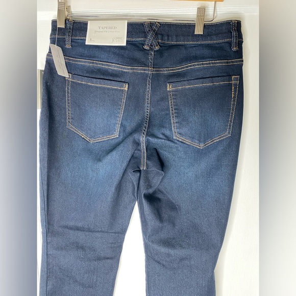 CHRISTOPHER BANKS NWT 8P Tapered Shape Fit Mid-rise The Perfect Jean - Picture 4 of 9